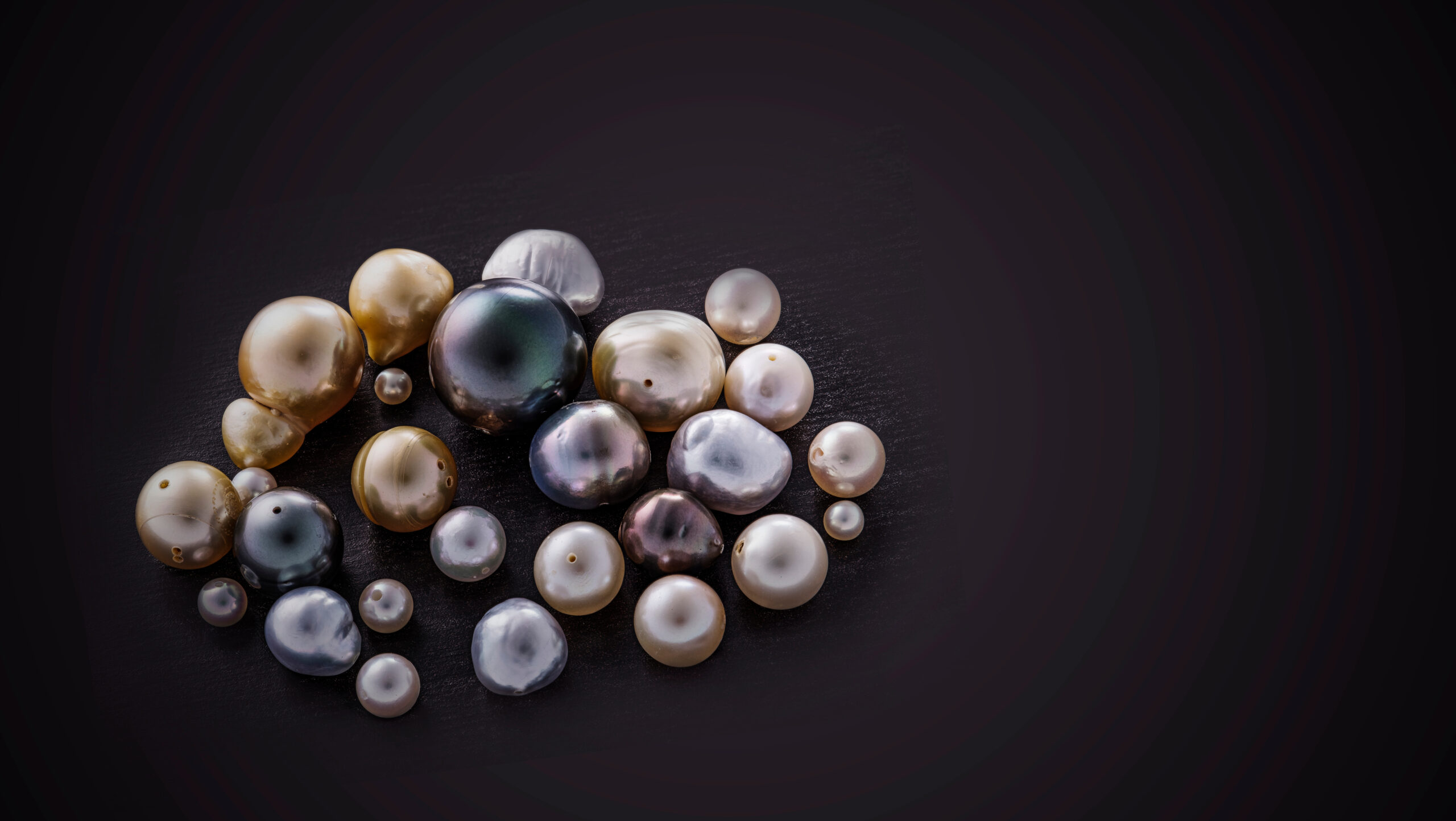 Set,Of,Pearl,Collage,On,Black,Background.