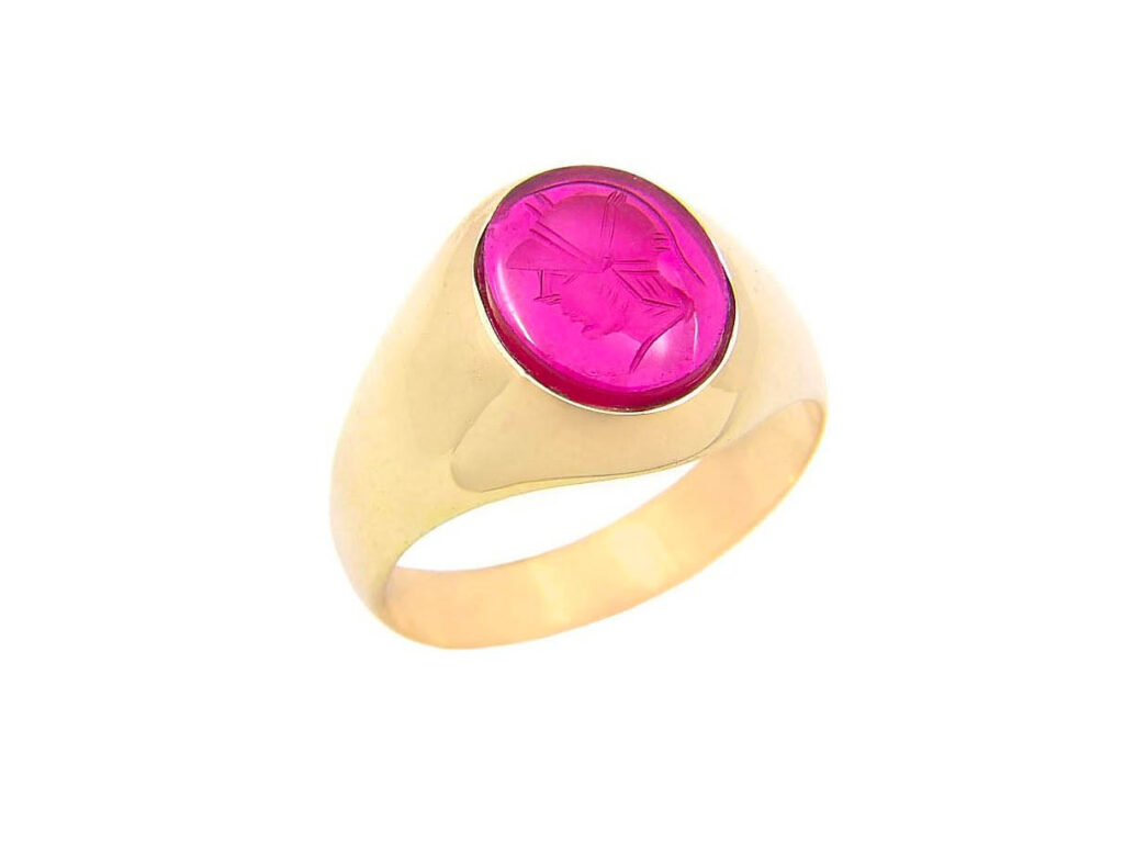 Χρυσό Ανδρικό Δαχτυλίδι 14Κ με ροζ πέτρα στο κέντρο με πολεμιστή